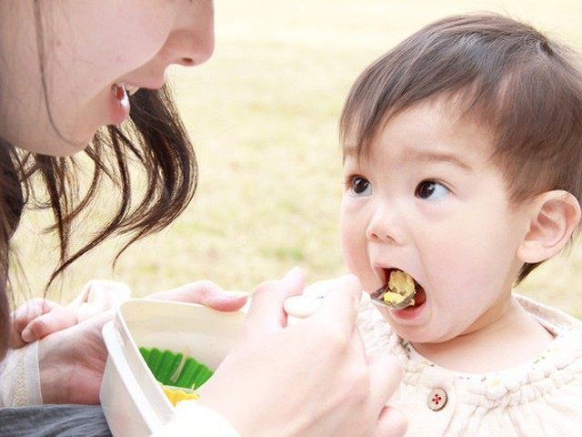 Anak-anak penderita anoreksia, Penyebab anoreksia pada anak, Perawatan bayi, Bunda, si Kecil